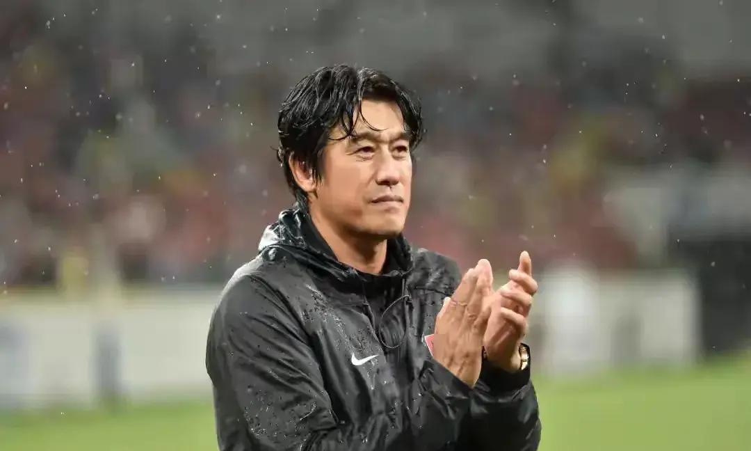 包含国安客场逼平申花，保持不败的词条