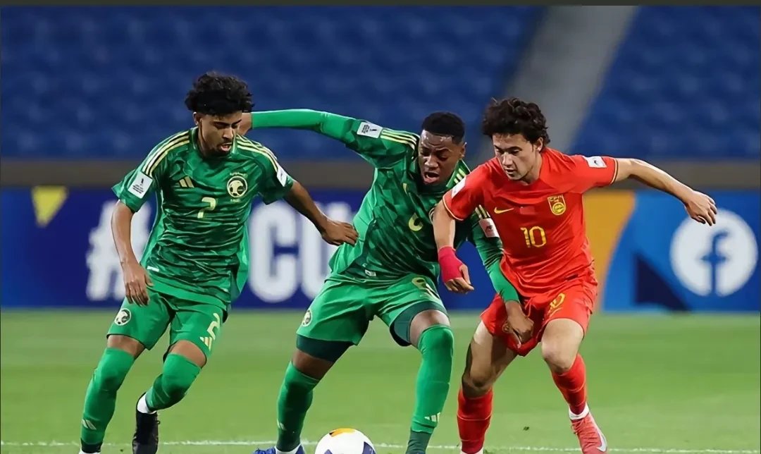 沙特阿拉伯球队实力强劲，击败对手晋级八强