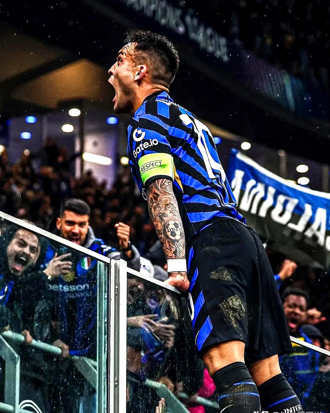 包含国际米兰新援表现出色，助球队取得连胜的词条