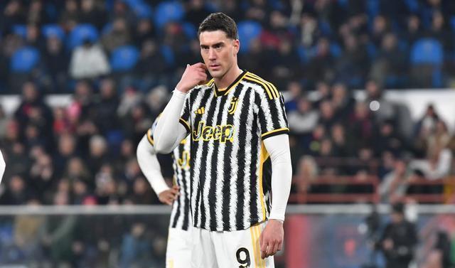 开云体育在线-尤文图斯压制对手，轻松晋级淘汰赛