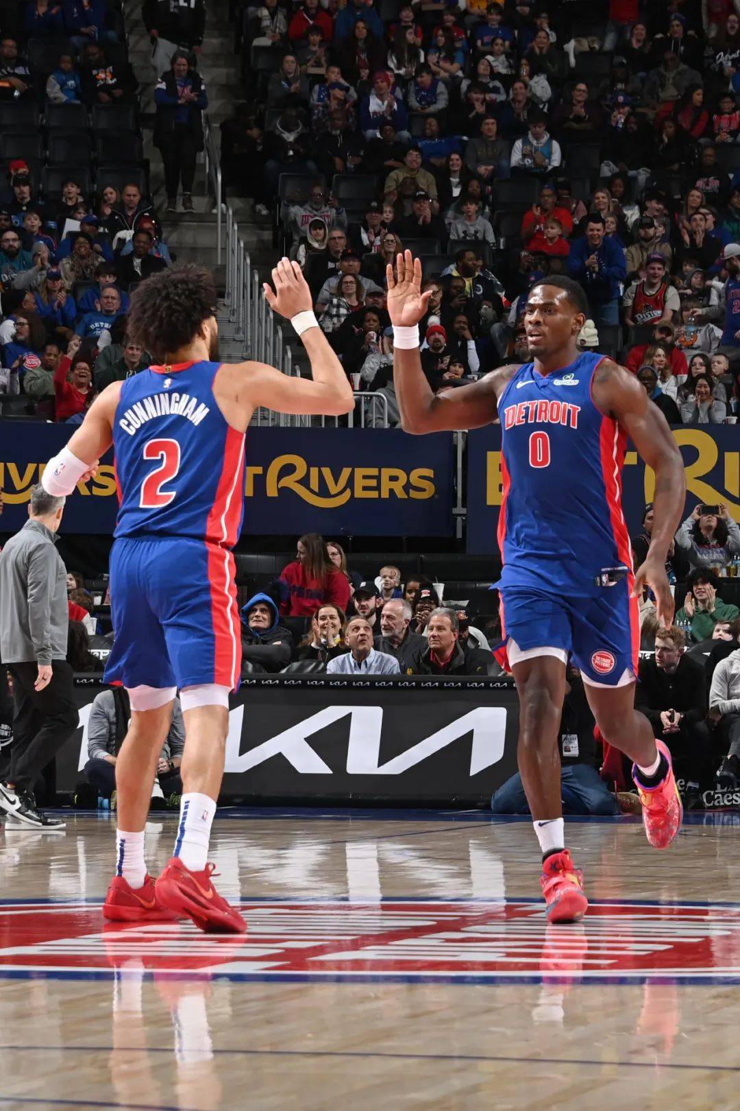 活塞队客场战胜马刺，球队实力逐渐显现的简单介绍