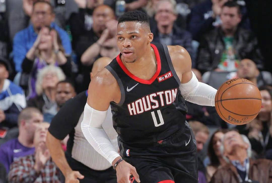 关于火箭队后卫状态回暖，威少继续发威的信息