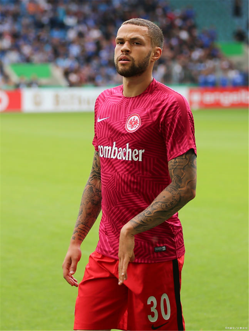 埃瓦尔主场艰难击败皇家社会，继续保持发挥出色