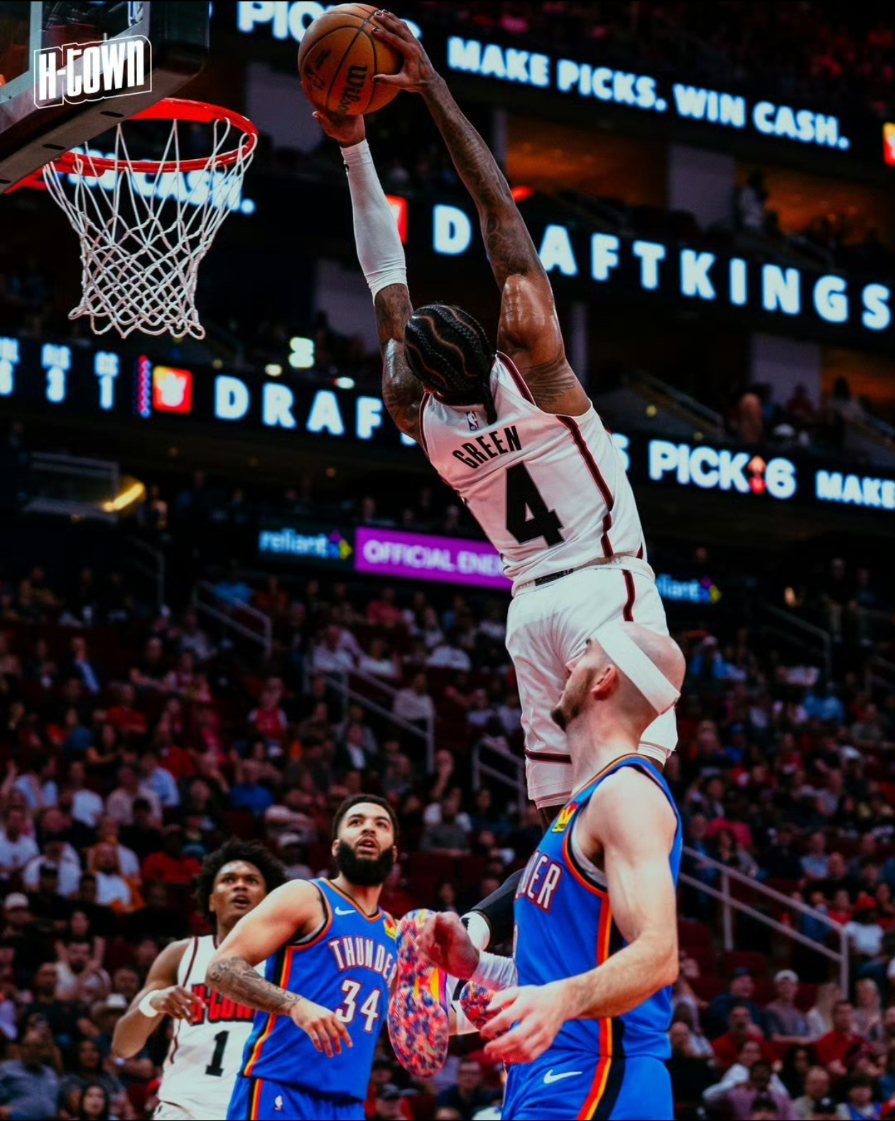 火箭胜雷霆，系列赛将继续争胜