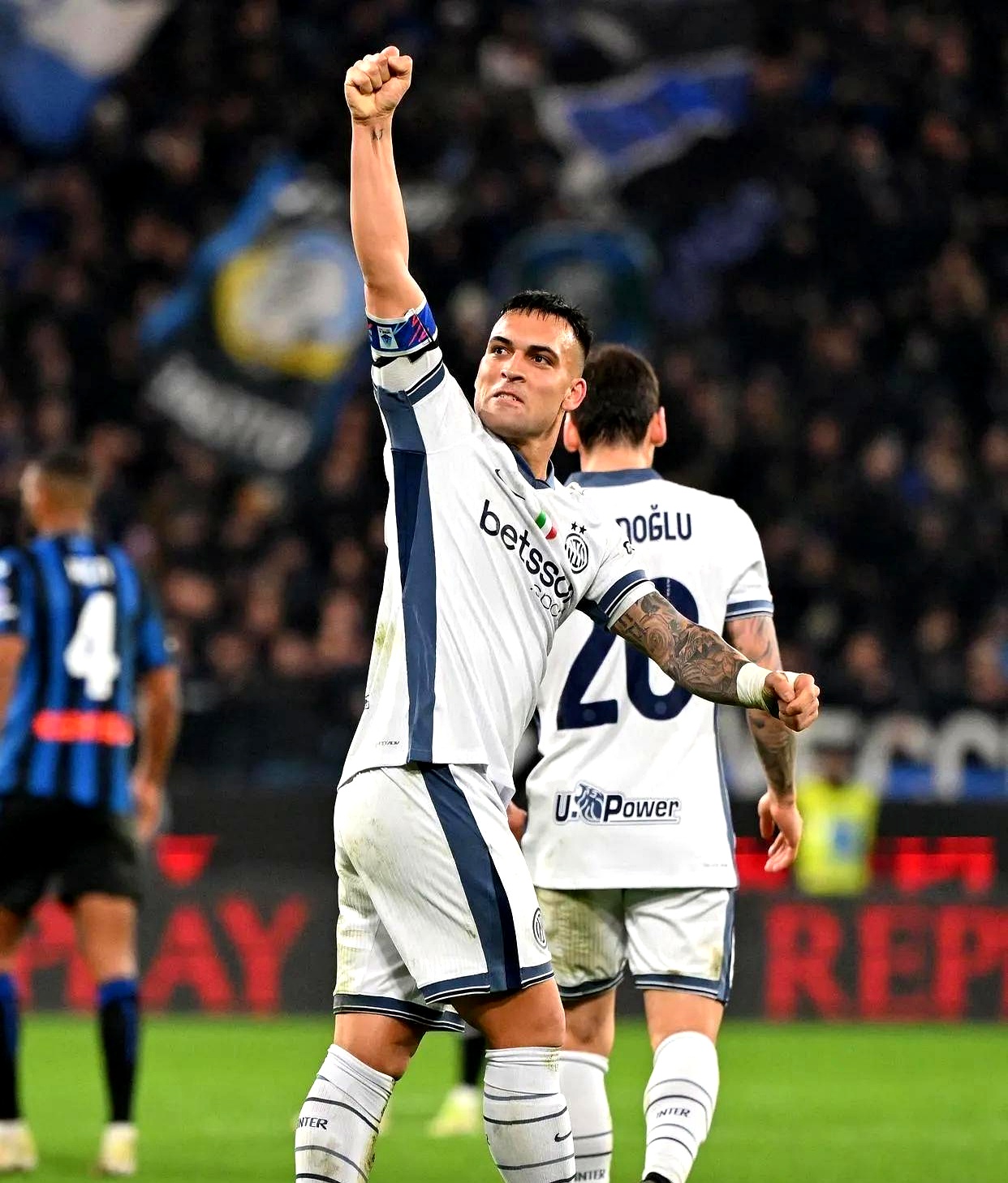 关于那不勒斯防守失误，遗憾输球惹众怒的信息