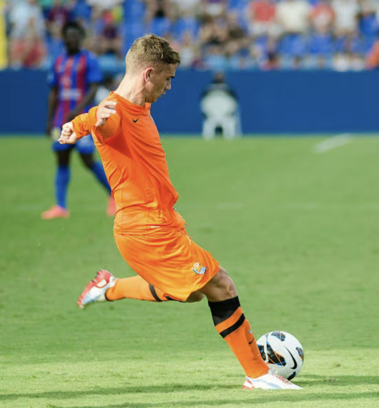 里昂力克曼城，格列兹曼状态火热的简单介绍