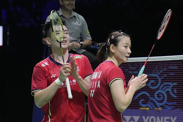 包含法国队轻取马来西亚队，安赛龙状态火热的词条