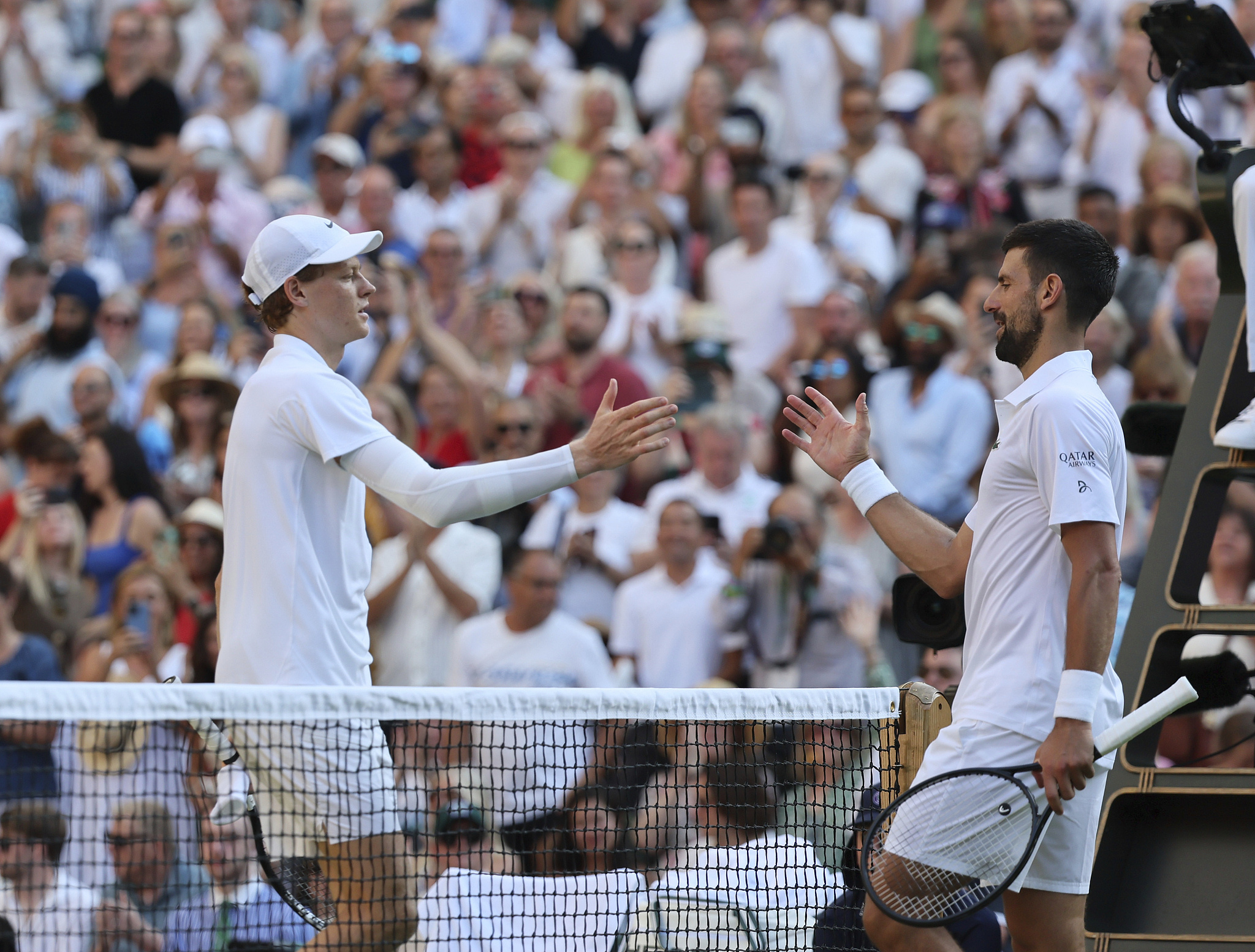 关于拉沃尔杯力克法网，德约科维奇点燃赛场的信息