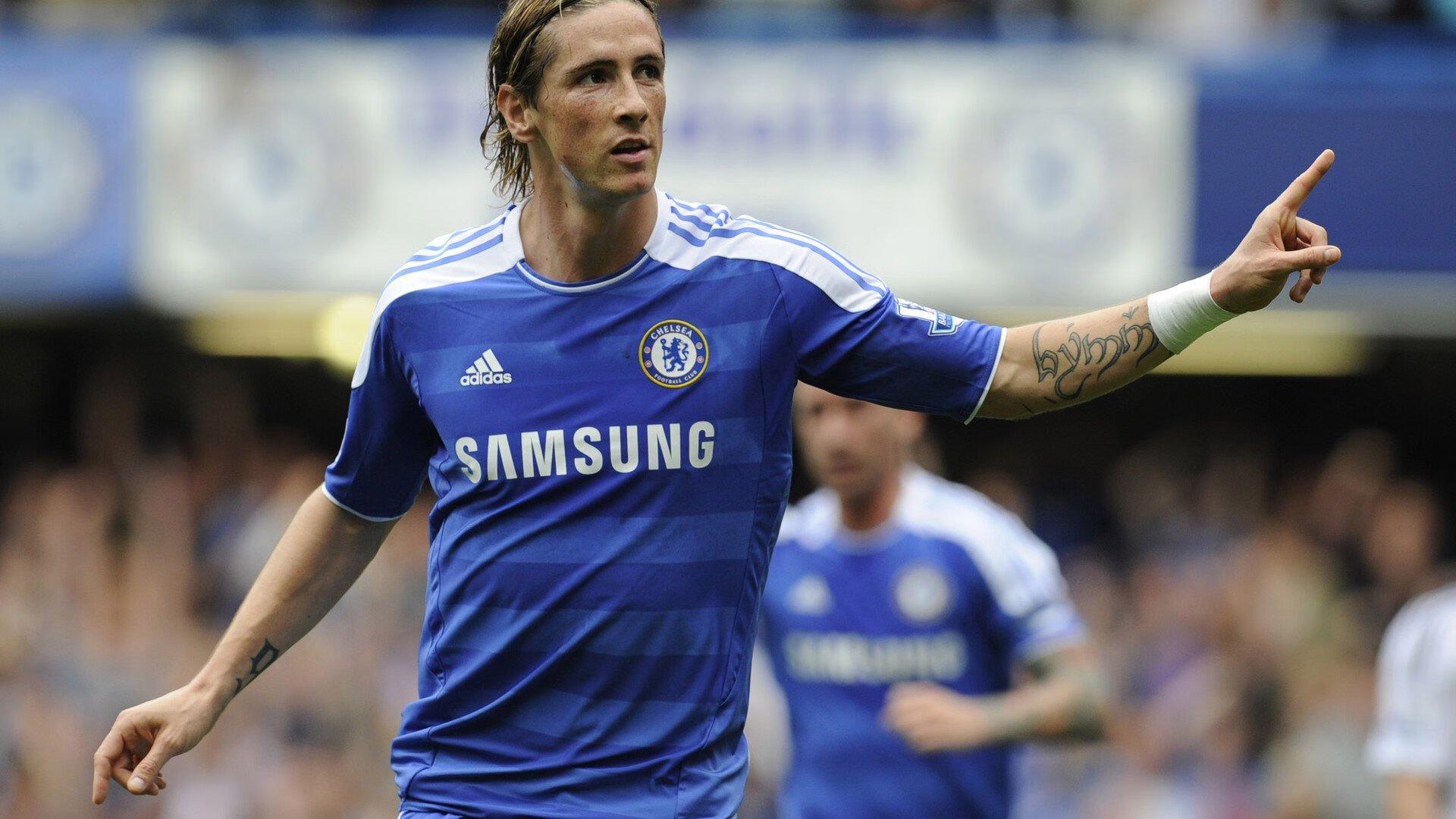 开云体育官网-上海队血拼魔术，布克关键一击定胜局